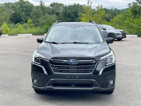 Certified 2024 Subaru Forester Premium AWD/4WD image 6