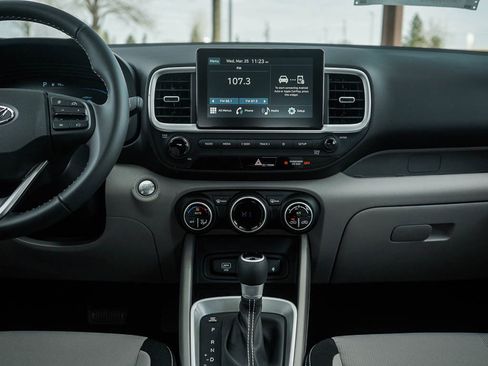 New 2026 Hyundai Venue SEL FWD image 16