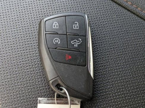 Used 2023 GMC Sierra 1500 AT4 w/ AT4 Premium Package image 24