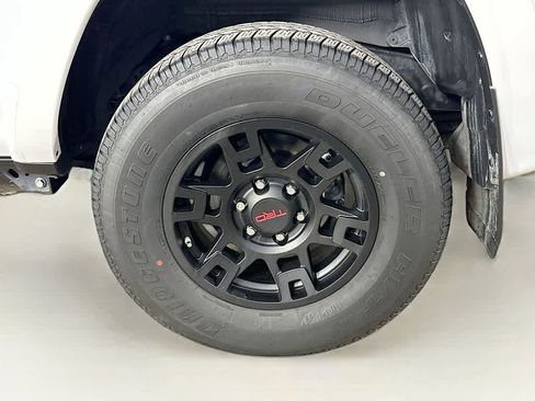 Used 2021 Toyota 4Runner Venture w/ Moonroof Package AWD/4WD image 7