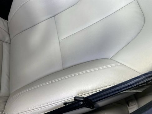 Used 2022 Volvo XC40 T4 Inscription w/ Advanced Package FWD image 19