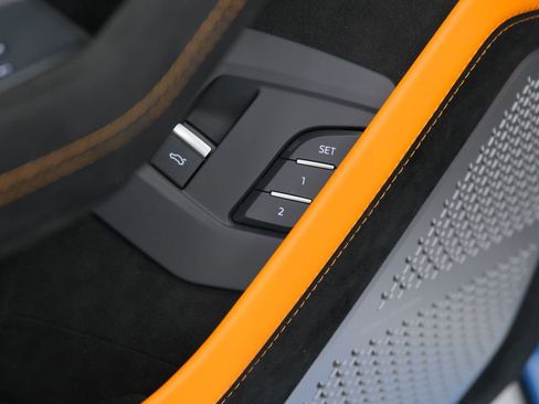 Used 2024 Lamborghini Urus Performante AWD/4WD image 57