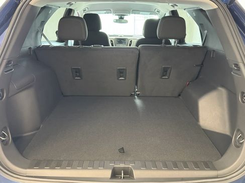 Used 2023 Chevrolet Equinox LS w/ LS Convenience Package FWD image 7