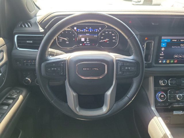 Used 2021 GMC Yukon XL Denali w/ Denali Premium Package AWD/4WD image 13