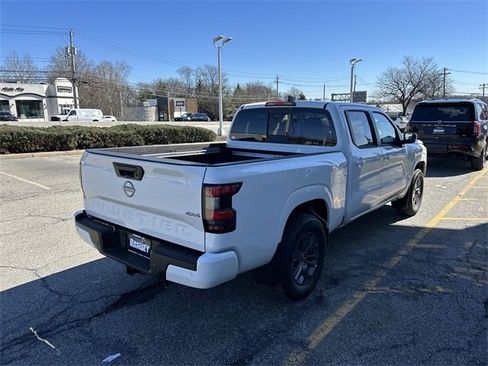 New 2026 Nissan Frontier SV w/ SV Convenience Package image 8