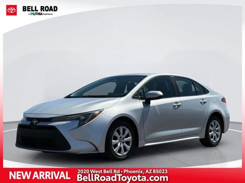 Used 2024 Toyota Corolla LE FWD image 1