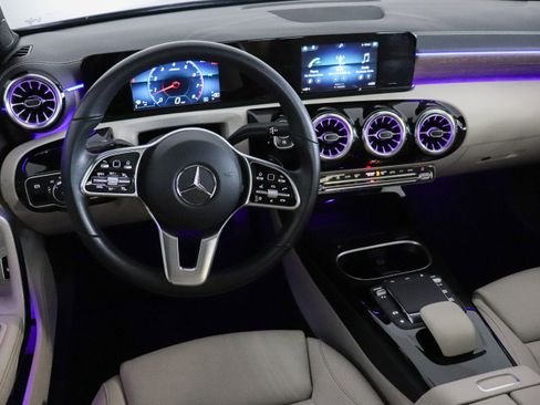 Used 2023 Mercedes-Benz CLA 250 CLA 250 image 19