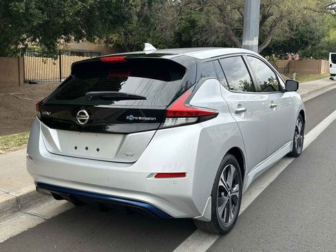 Used 2021 Nissan Leaf SV w/ SV Technology Package image 8