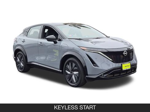 Used 2024 Nissan Ariya AWD image 2