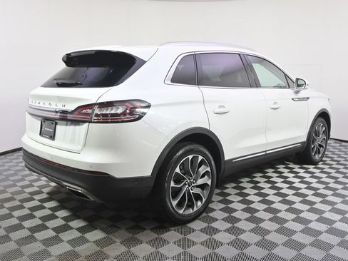 Used 2023 Lincoln Nautilus Reserve w/ Equipment Group 201A AWD/4WD image 7