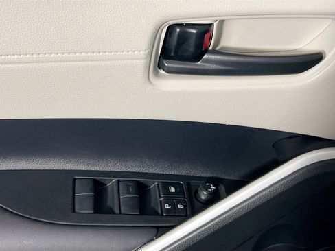 New 2026 Toyota Corolla Cross L image 16