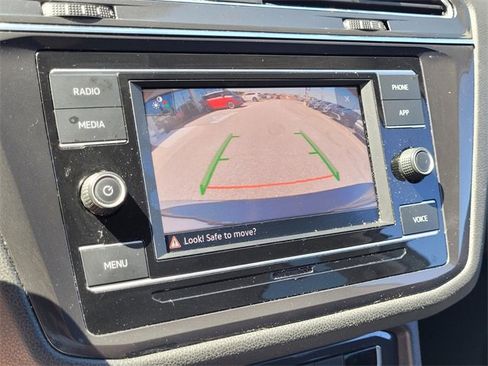 Used 2021 Volkswagen Tiguan S image 15