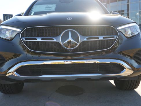 New 2026 Mercedes-Benz GLC 300 4MATIC image 9