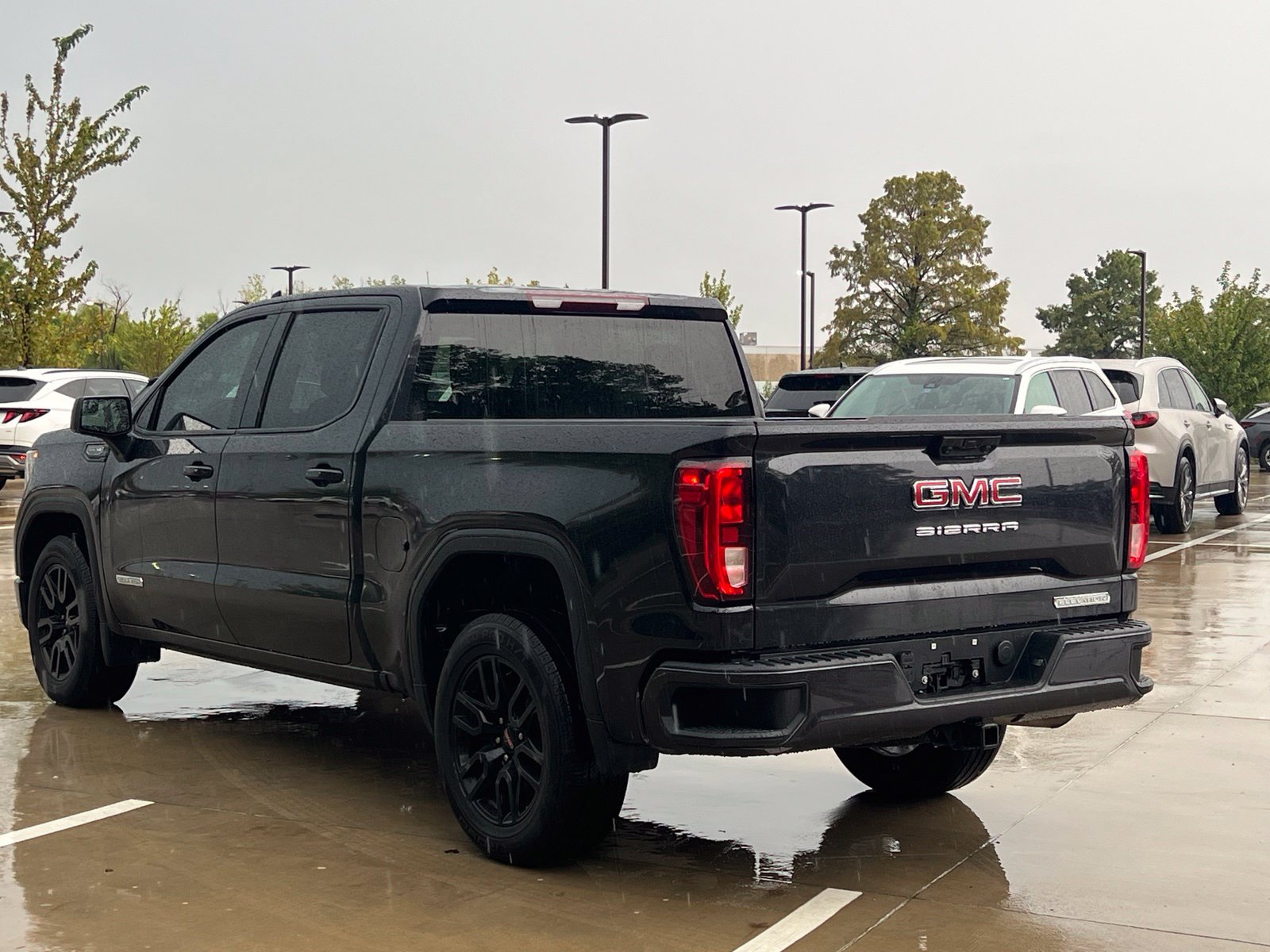Used 2023 GMC Sierra 1500 Elevation RWD image 11