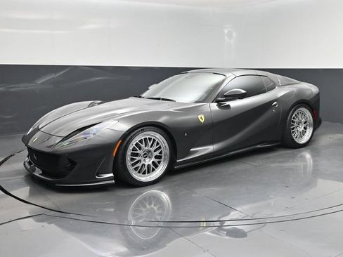 Used 2023 Ferrari 812 GTS RWD image 9