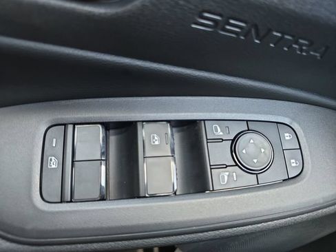 New 2026 Nissan Sentra SV FWD image 30
