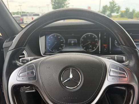 Used 2017 Mercedes-Benz S 550 4MATIC Sedan image 16