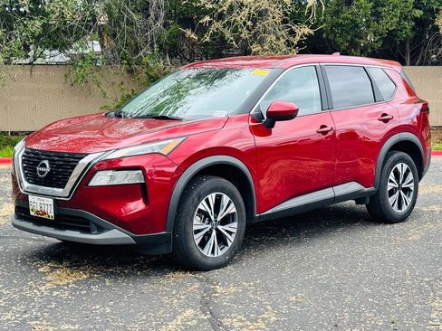 Used 2023 Nissan Rogue SV AWD/4WD image 5