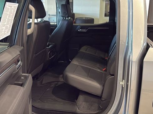 Used 2026 GMC Sierra 1500 SLT w/ SLT Premium Plus Package image 18