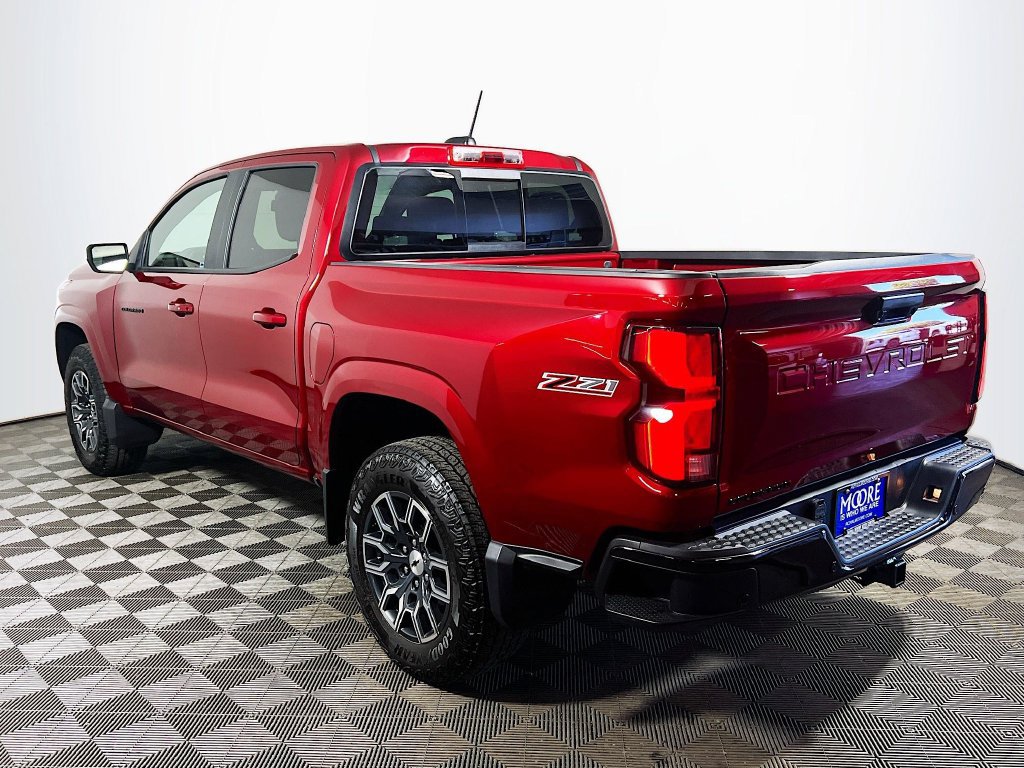 Used 2025 Chevrolet Colorado Z71 AWD/4WD image 5