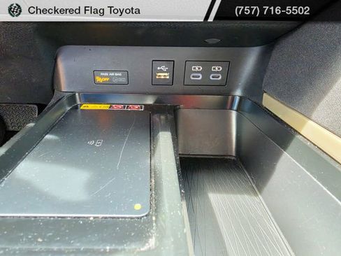 Certified 2025 Toyota Camry LE image 18