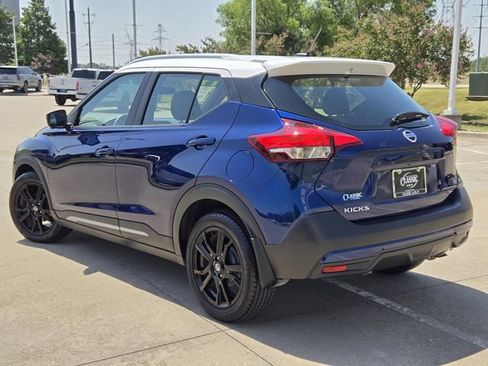 Used 2019 Nissan Kicks SR FWD image 4