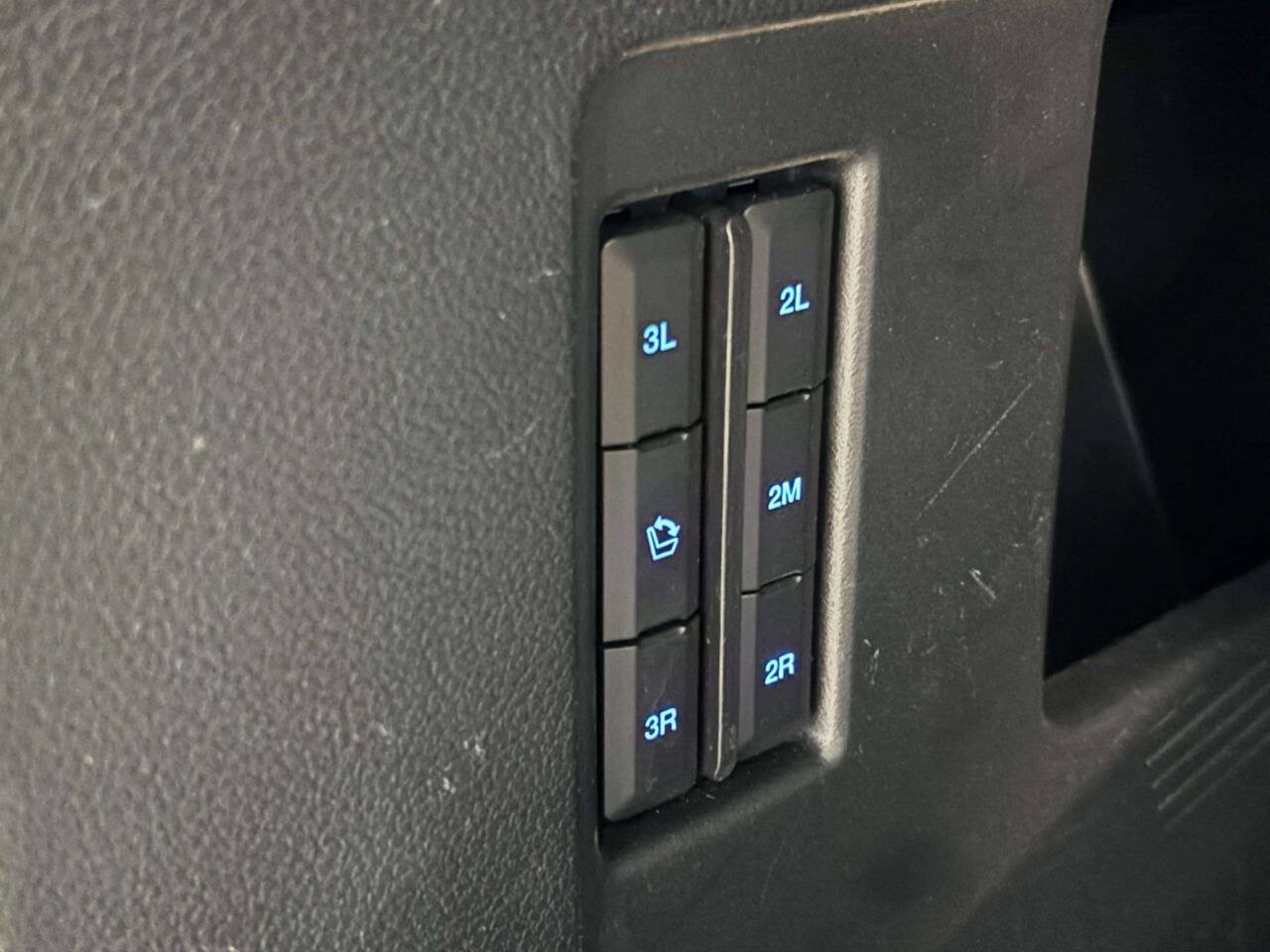 Used 2019 Ford Expedition XLT AWD/4WD image 7