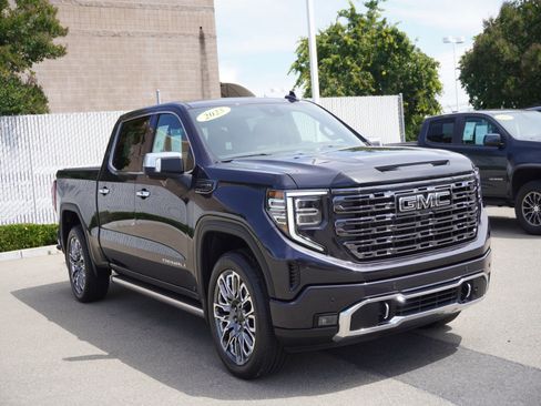 Used 2025 GMC Sierra 1500 Denali Ultimate AWD/4WD image 1