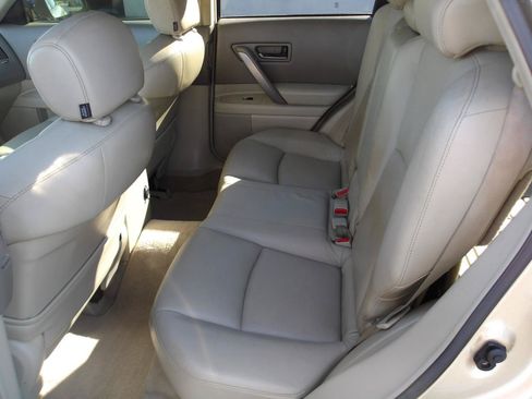 Used 2004 INFINITI FX45 AWD w/ Technology Pkg image 10