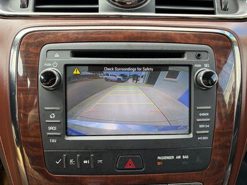 Used 2014 Buick Enclave Leather AWD/4WD image 13