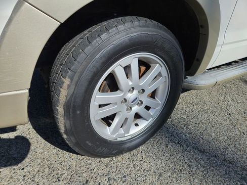 Used 2010 Ford Explorer Eddie Bauer image 9