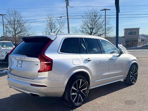 Used 2021 Volvo XC90 T6 Momentum w/ Climate Package image 6
