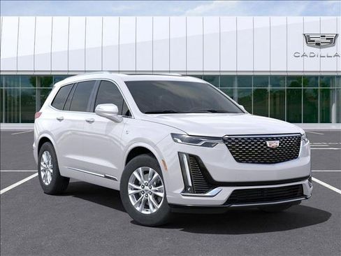 New 2025 Cadillac XT6 Luxury image 7