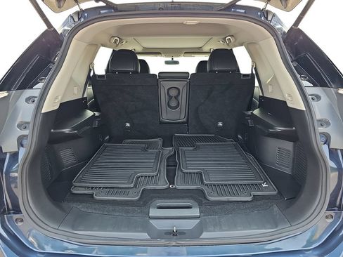 Used 2016 Nissan Rogue SL w/ SL Premium Package FWD image 30