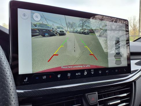 Used 2024 Ford Escape ST-Line w/ Tech Pack #1 AWD/4WD image 8