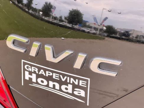 Used 2016 Honda Civic EX image 8