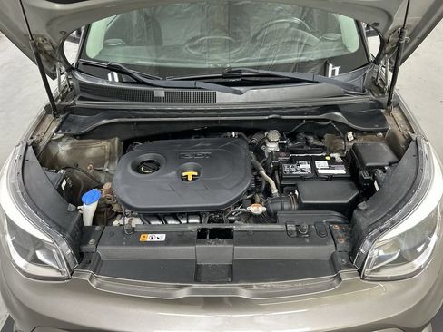 Used 2019 Kia Soul + FWD image 23