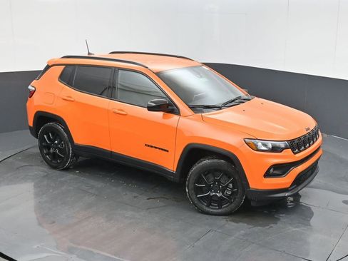New 2026 Jeep Compass Latitude image 34
