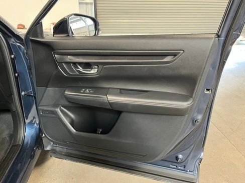 Used 2025 Honda CR-V Sport image 12