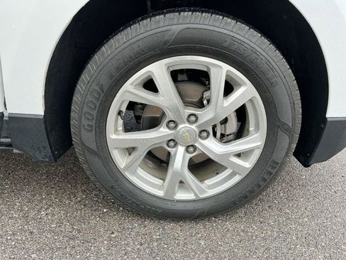 Used 2018 Chevrolet Equinox Premier image 18