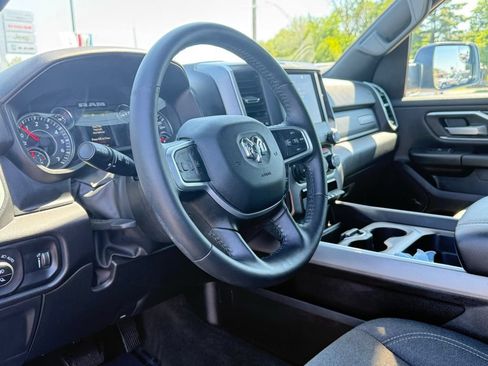 Used 2023 RAM 1500 Big Horn AWD/4WD image 18
