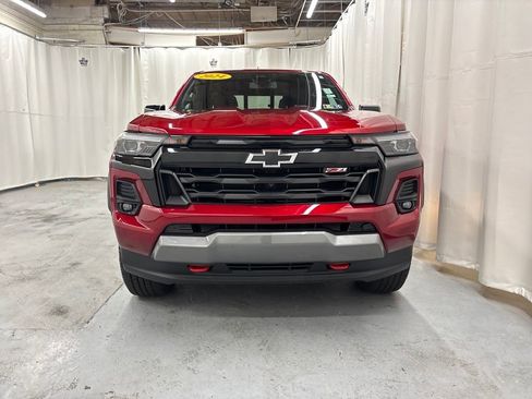 Certified 2024 Chevrolet Colorado Z71 w/ Z71 Convenience Package 2 image 8