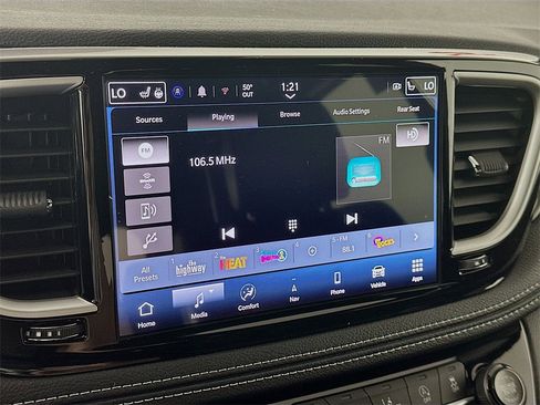 New 2025 Chrysler Pacifica Select w/ Uconnect Theater Family Group image 13