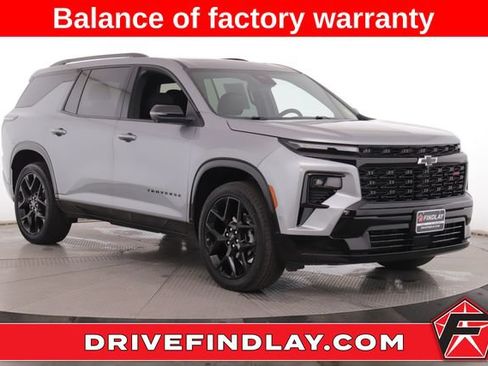 Used 2025 Chevrolet Traverse RS w/ LPO, Floor Liner Package AWD/4WD image 1