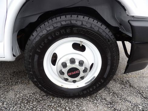 Used 2021 GMC Savana 3500 Extended w/ Power Convenience Package image 49