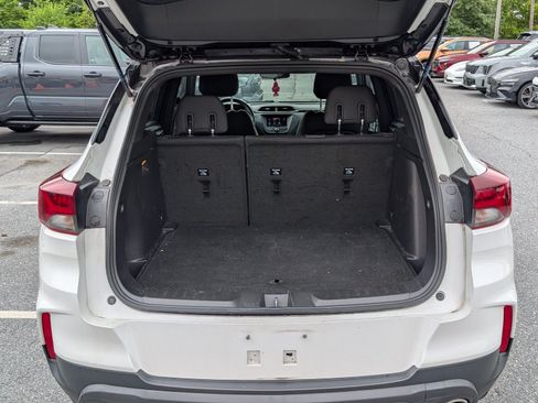 Used 2022 Chevrolet TrailBlazer RS AWD/4WD image 13