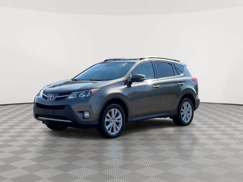 Used 2014 Toyota RAV4 Limited w/ Technology Package AWD/4WD image 4