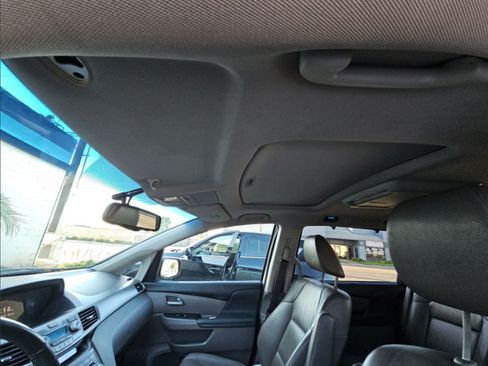 Used 2013 Honda Odyssey Touring image 9