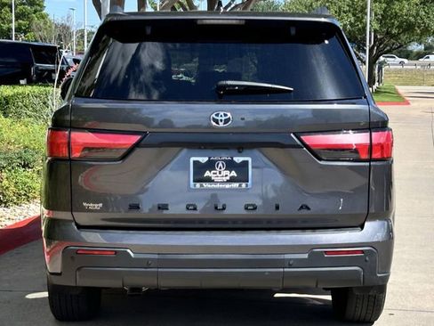 Used 2023 Toyota Sequoia SR5 w/ SR5 Premium Package AWD/4WD image 5