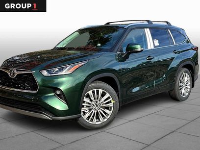 New 2025 Toyota Highlander Platinum